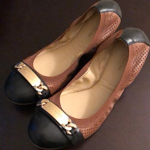 Coach Black and Tan ballet flats *never worn❤️